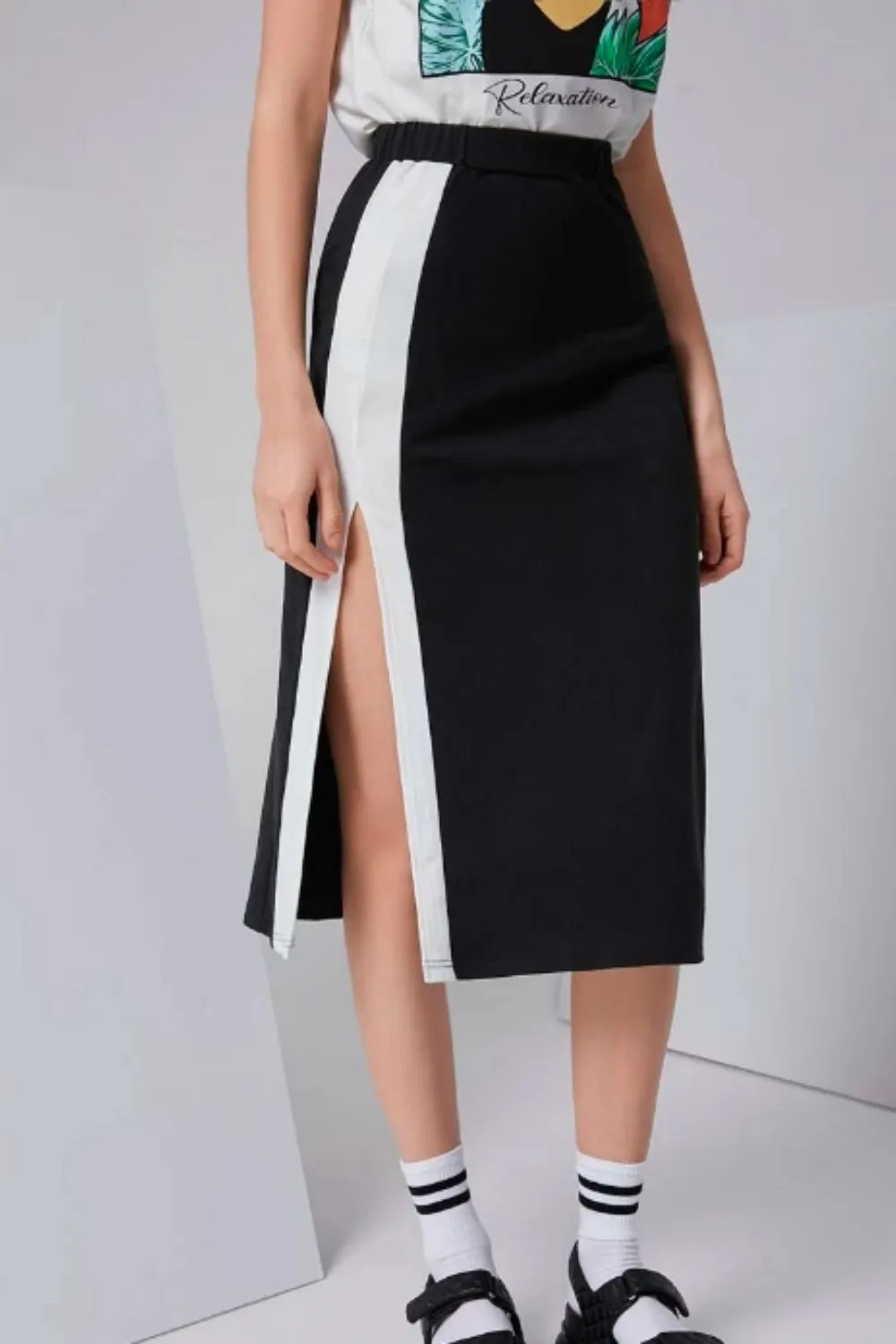 Contrast Side Seam Midi Skirt Black