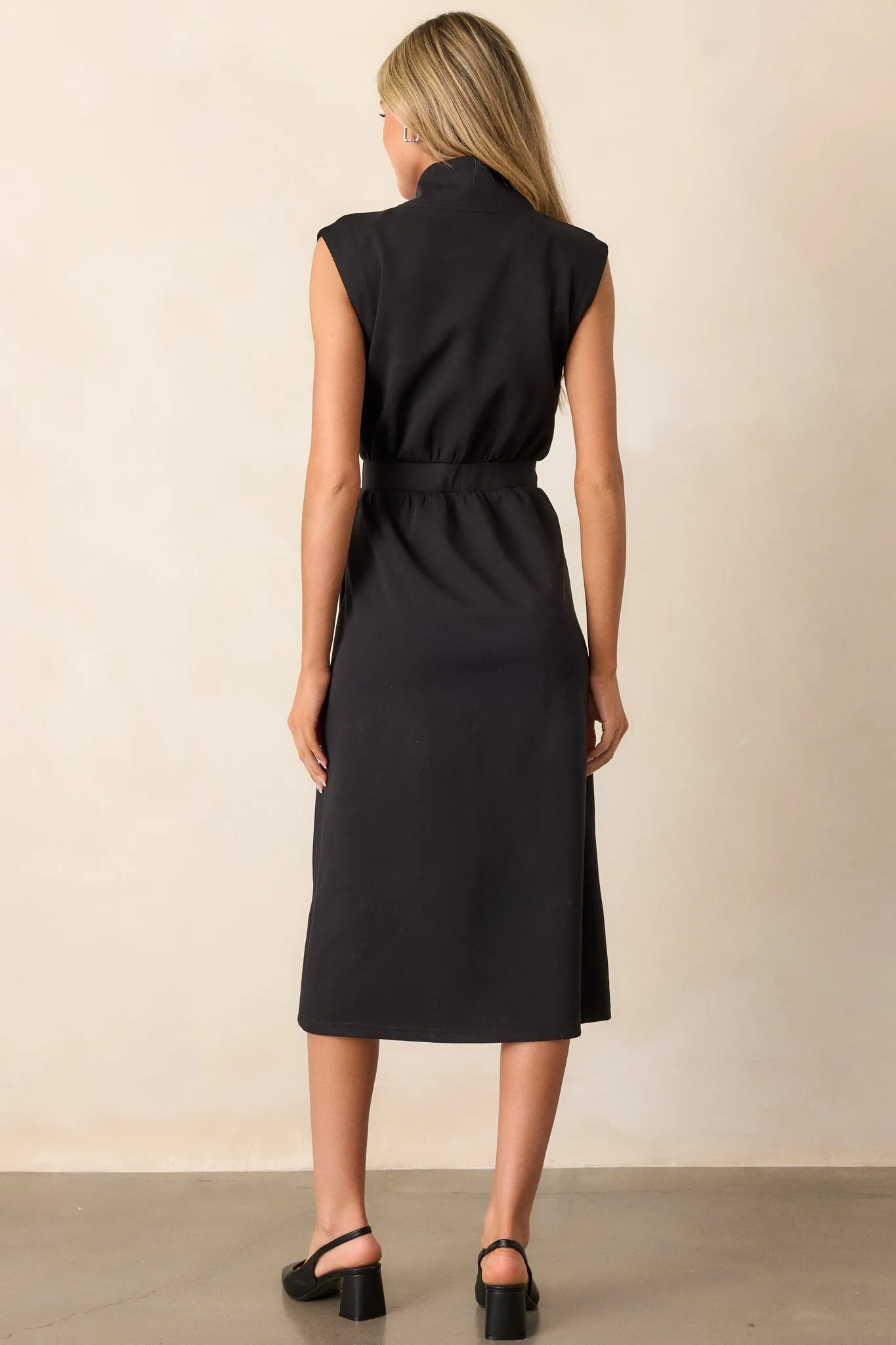 Distant Sun Black Sleeveless Midi Dress