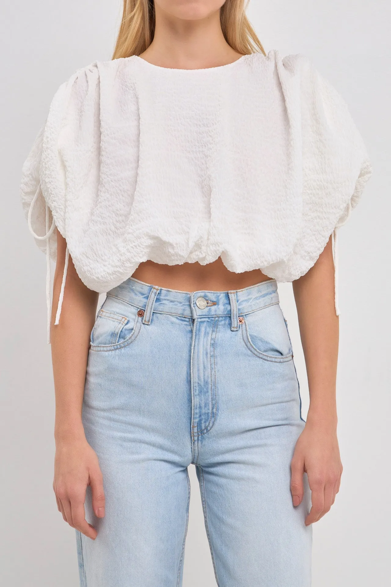 Lei Voluminous Cropped Top