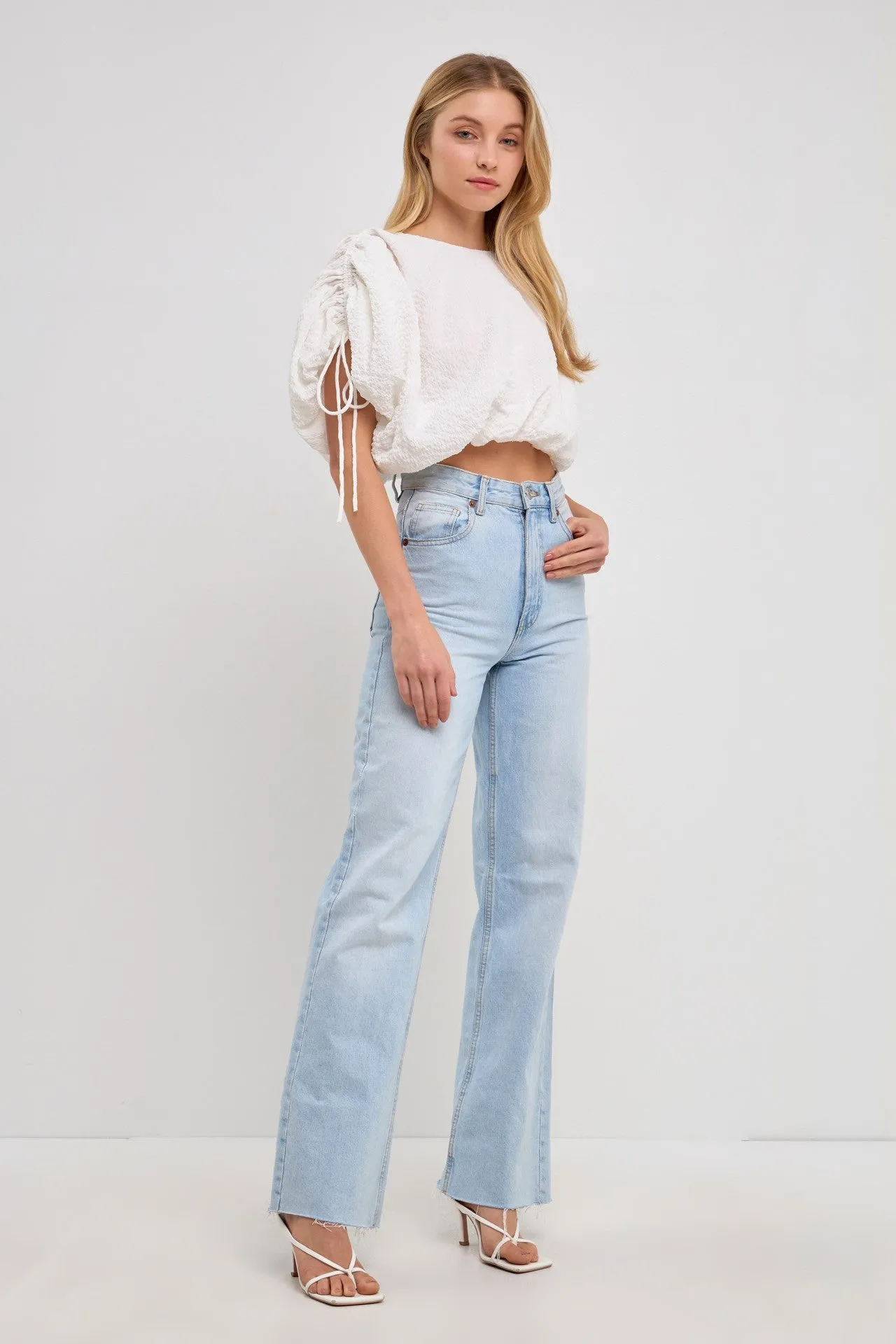 Lei Voluminous Cropped Top