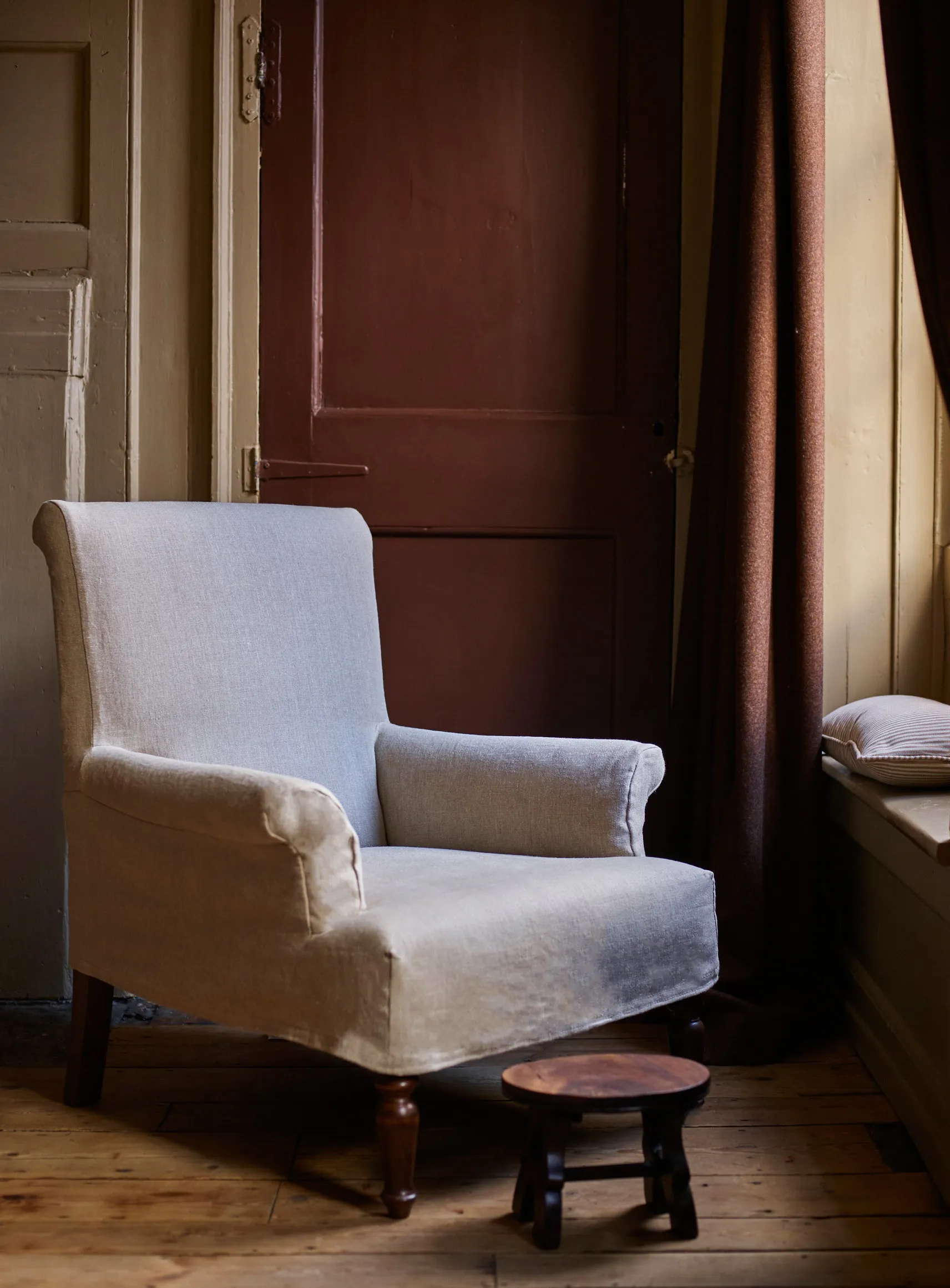 Wilford Armchair, Charcoal Cotton